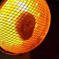 赤外線ランプを使用した製品が放出できる熱の温度について